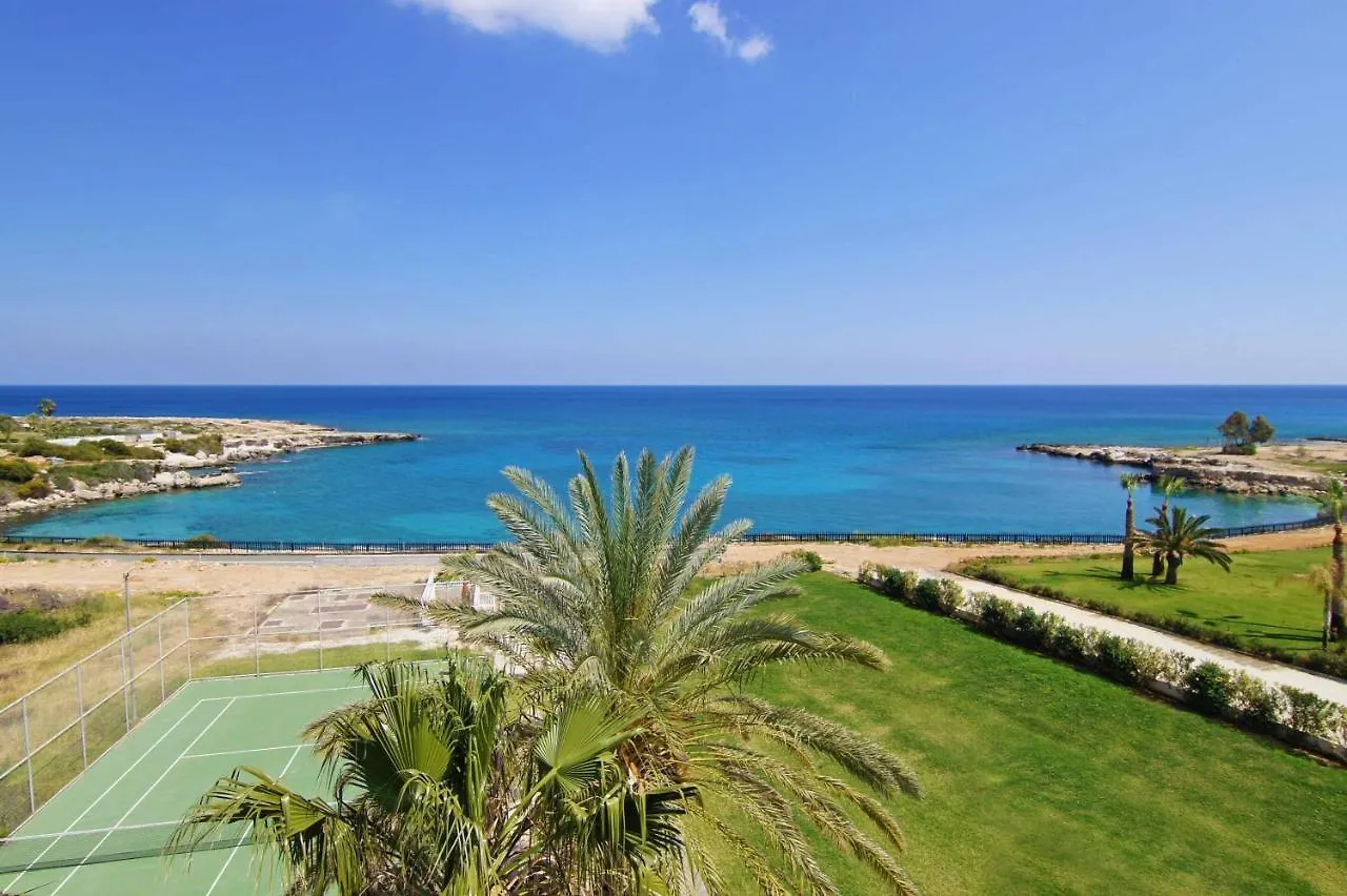 Veronica - Coralli Beachfront Apartment Protaras